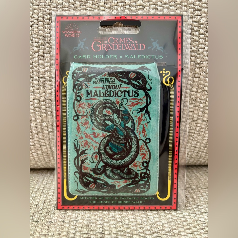 Crimes of Grindelwald Card Holder (NWT)